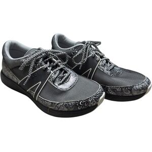 TRAQ by Alegria Qarma Wild Child Black Paisley Sneakers Women's 8 Walking Shoes